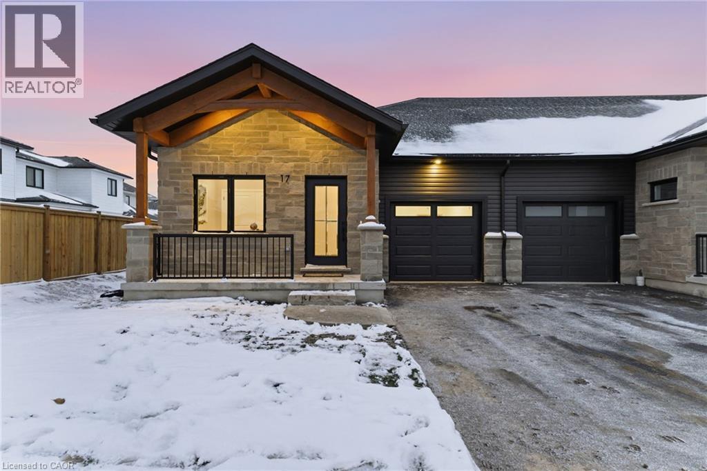 MLS® listing #29108991 for sale located at 29 WEYMOUTH Street Unit# 17