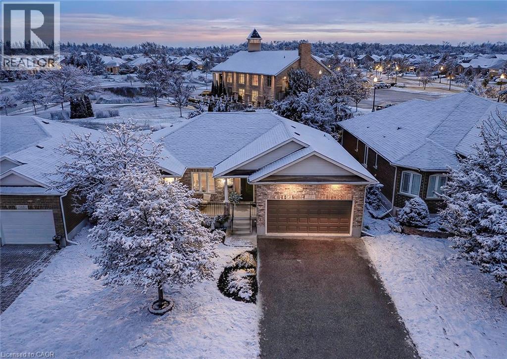 MLS® listing #29109185 for sale located at 152 DEVONSHIRE Drive Unit# 18