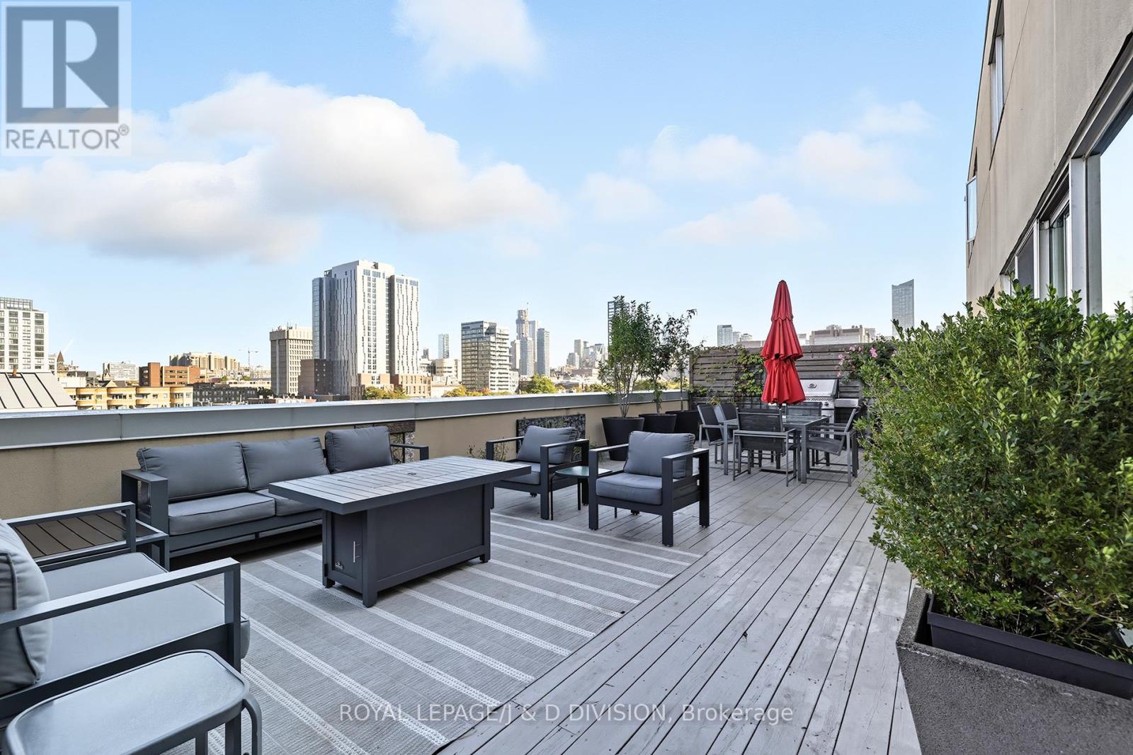 MLS® listing #29110457 for sale located at 610 - 160 BALDWIN STREET