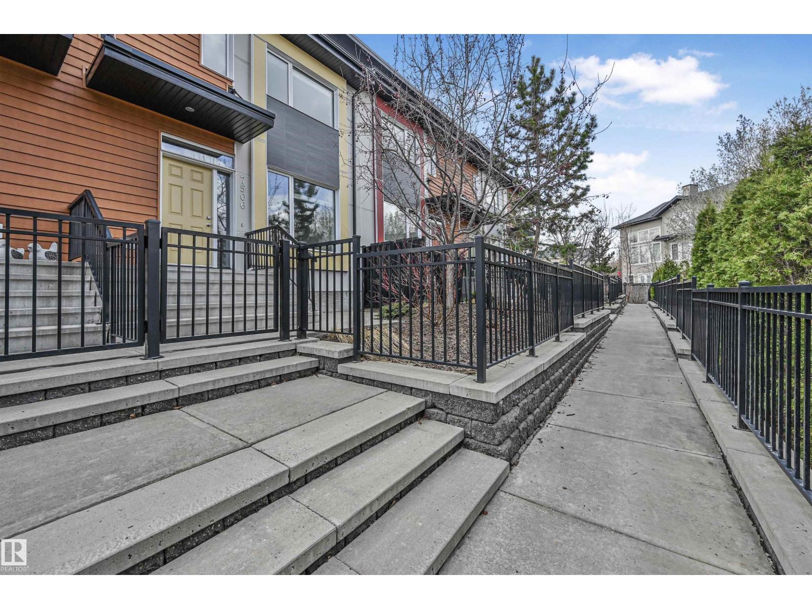 MLS® listing #29116294 for sale located at 7506 MAY CM NW