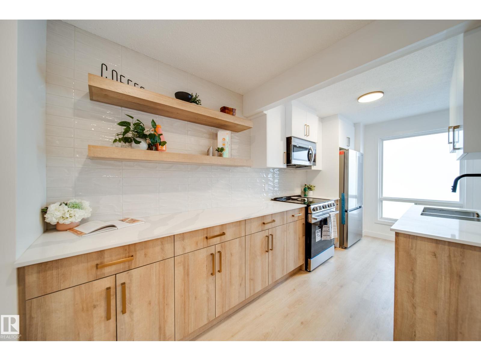 MLS® listing #29116983 for sale located at 475 DUNLUCE RD NW