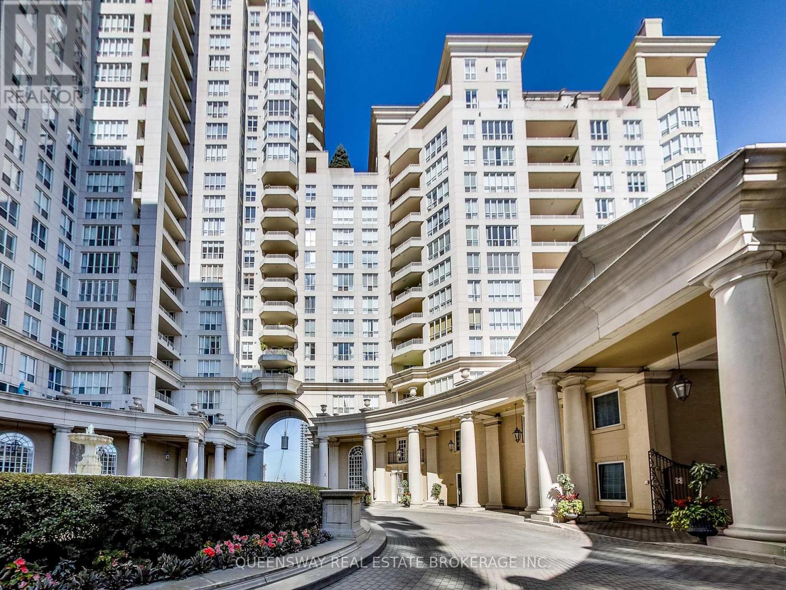 MLS® listing #29117524 for sale located at 129 - 2289 LAKESHORE BOULEVARD