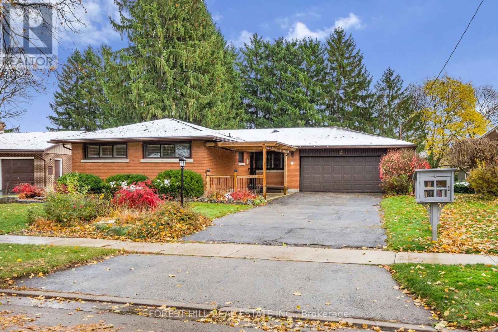 MLS® listing #29118161 for sale located at 21 CYPRUS DRIVE