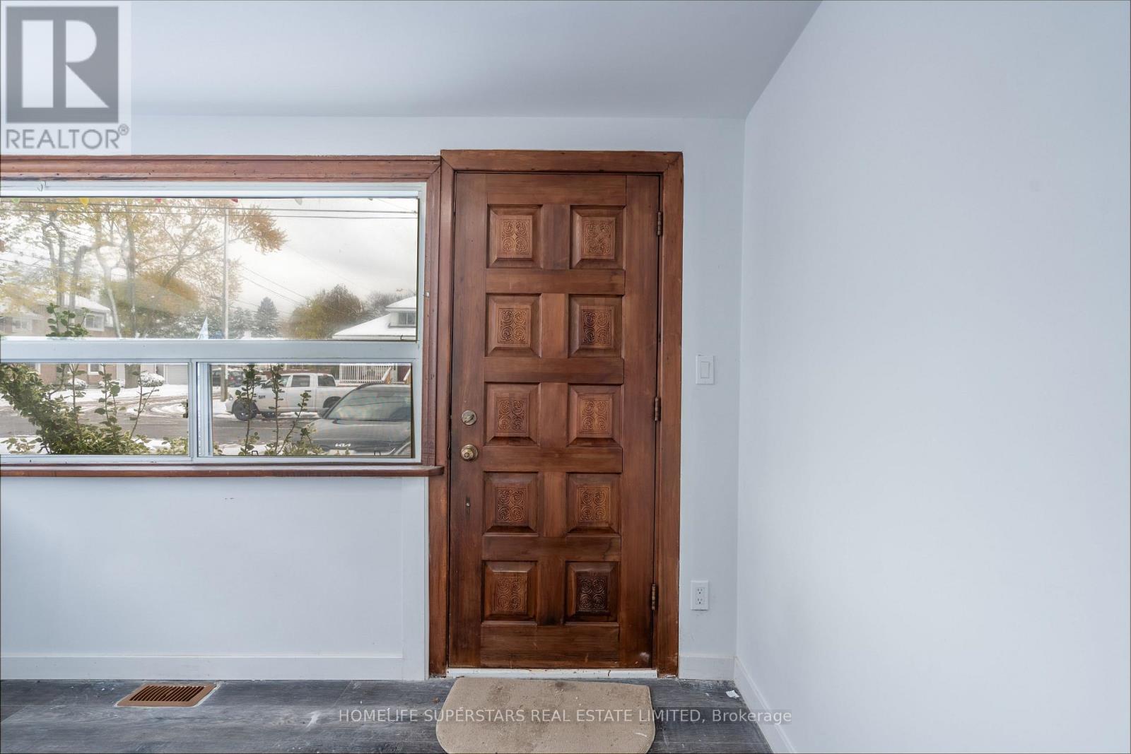 MLS® listing #29118162 for sale located at 4550 HOMEWOOD AVENUE