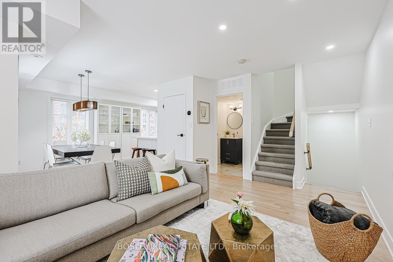 MLS® listing #29118170 for sale located at 923 - 50 WESTERN BATTERY ROAD