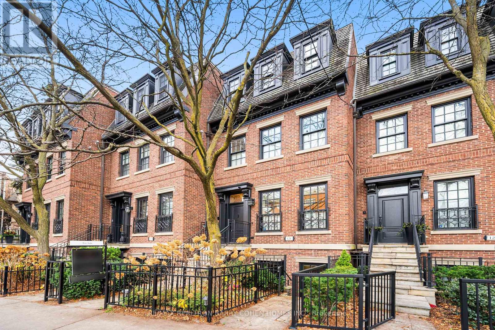 MLS® listing #29118604 for sale located at 121 DAVENPORT ROAD