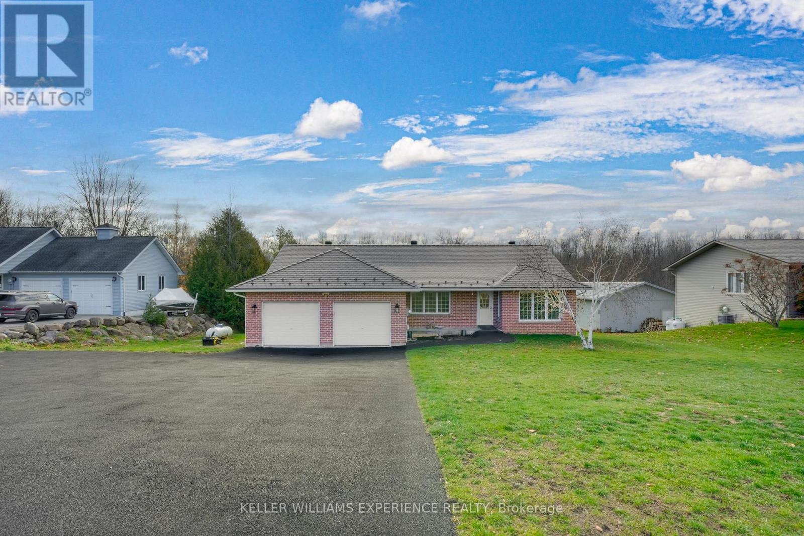 MLS® listing #29118659 for sale located at 107 SIMCOE ROAD