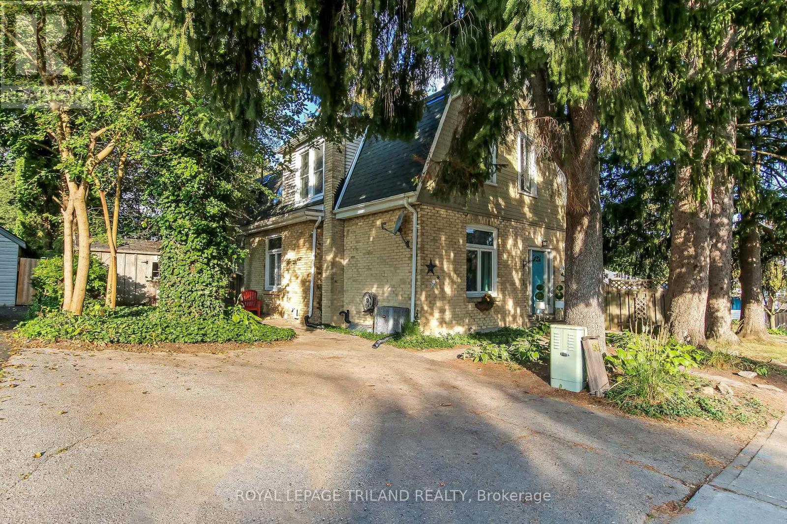 MLS® listing #29118661 for sale located at 144 BRITANNIA AVENUE