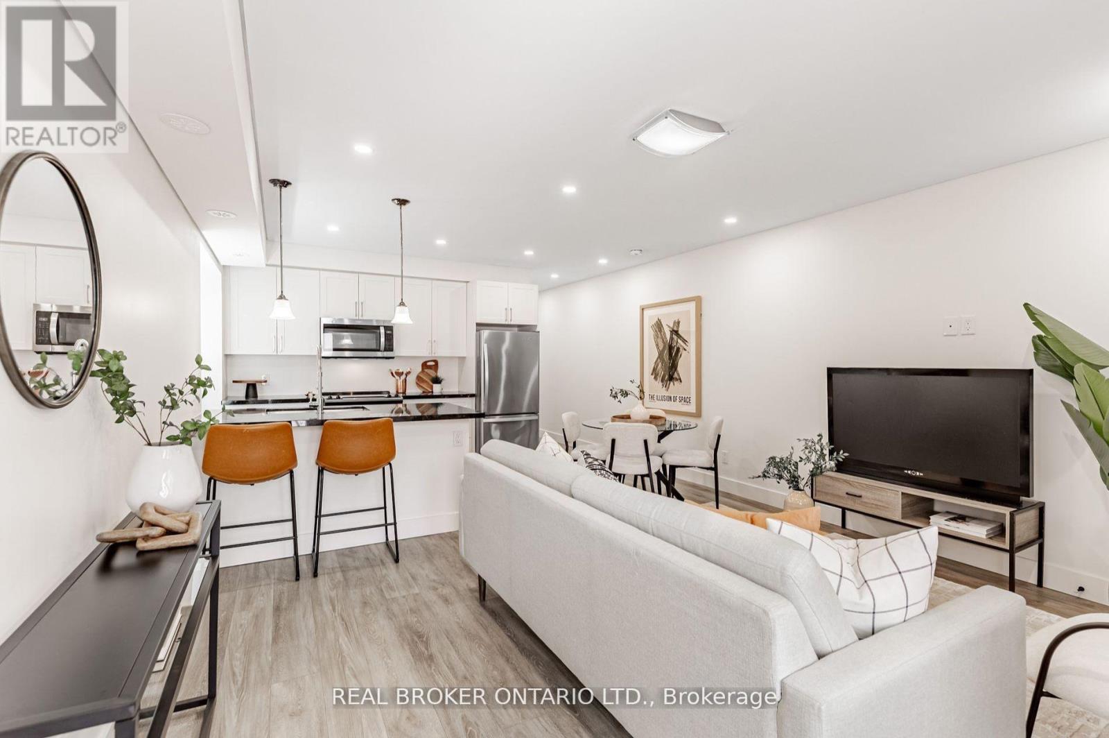 MLS® listing #29125755 for sale located at B - 1088 AVENUE ROAD