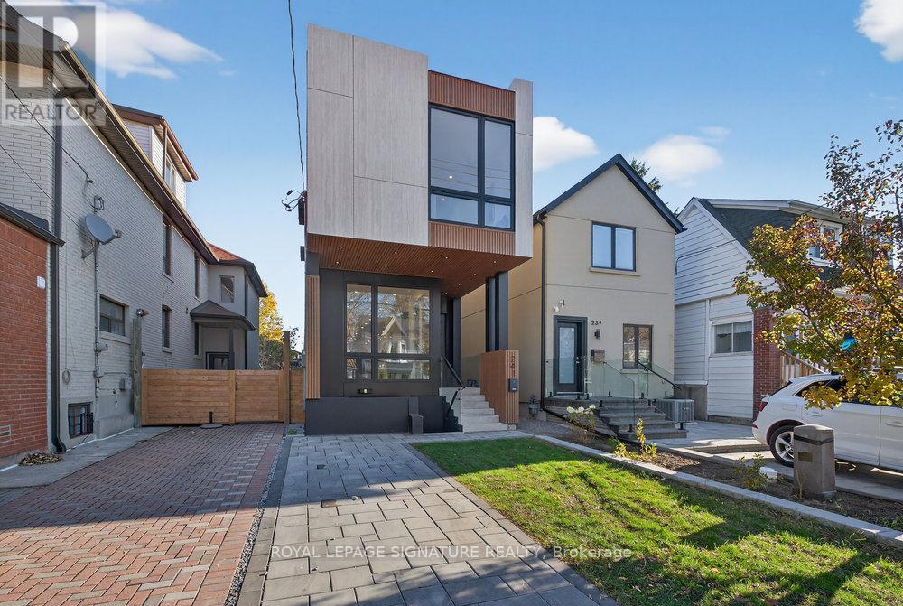 MLS® listing #29125767 for sale located at 241 CEDARVALE AVENUE