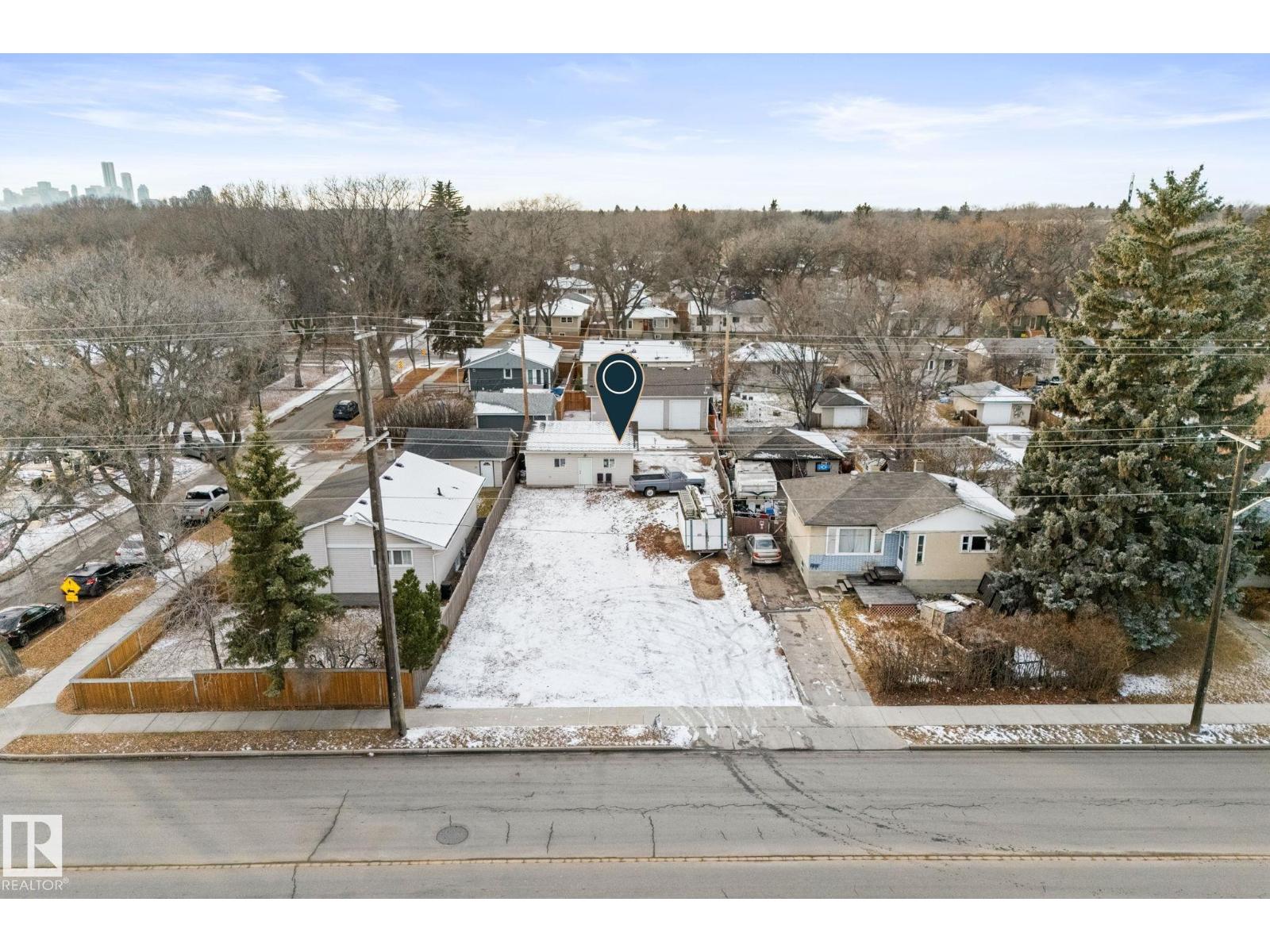 MLS® listing #29128964 for sale located at 11306 50 ST NW