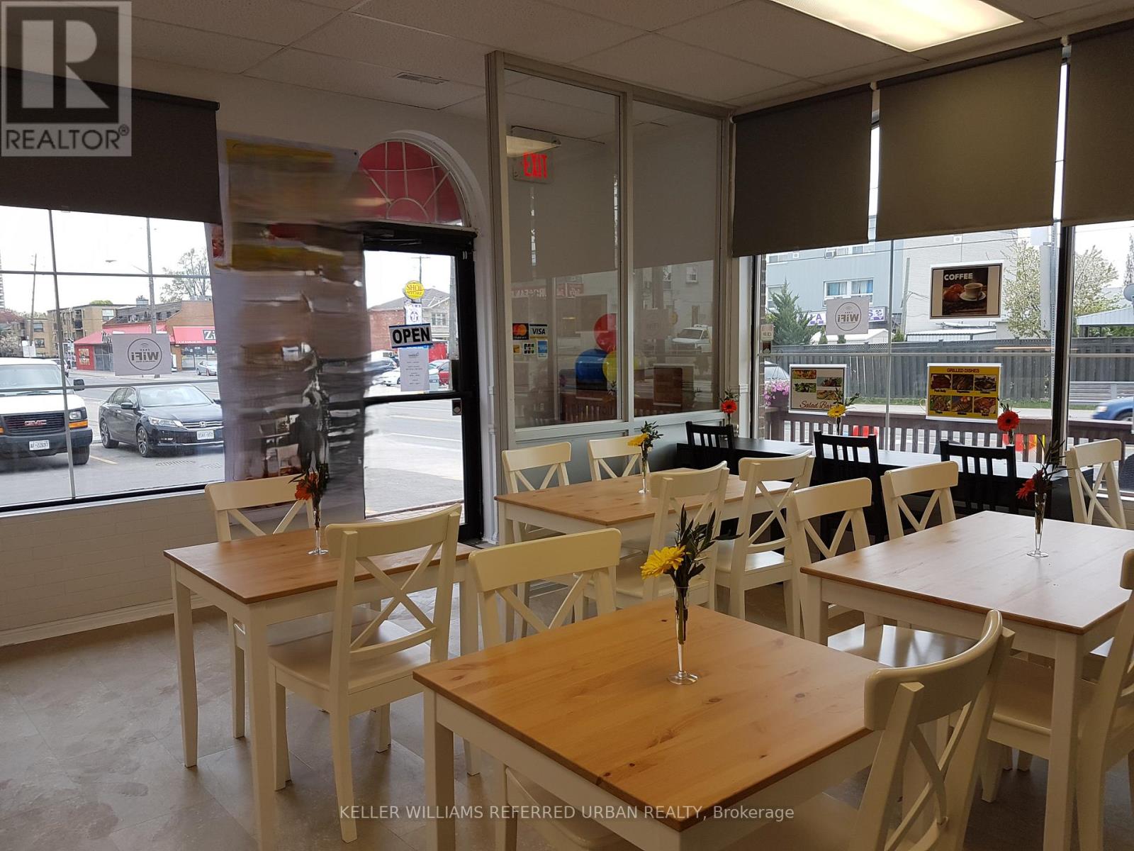 MLS® listing #29129198 for sale located at 2 - 1 ROMAR CRESCENT W