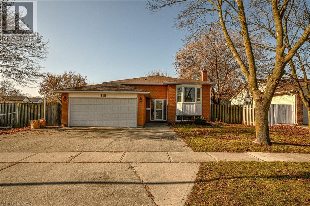 MLS® listing #29129435 for sale located at 118 TAYLOR Avenue Unit# A