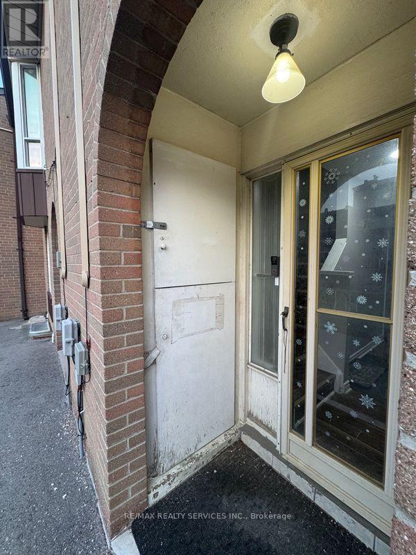 MLS® listing #29129620 for sale located at 43 - 246 JOHN GARLAND ( MAIN) BOULEVARD