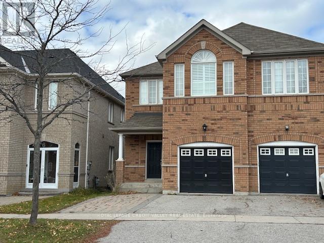 MLS® listing #29129644 for sale located at 4 BLUE MEADOW COURT