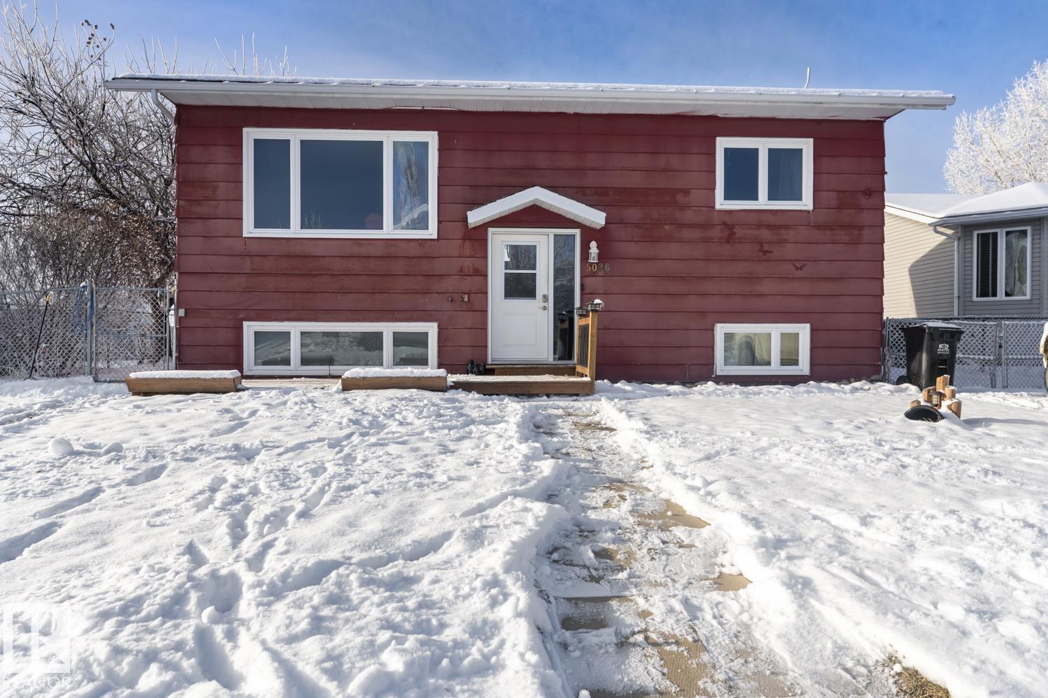 MLS® listing #29129776 for sale located at 5026 49 ST