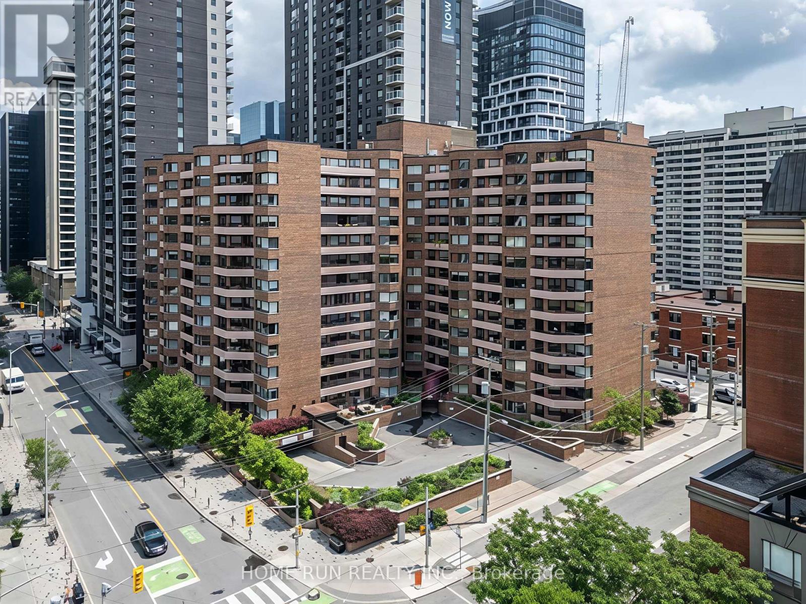 MLS® listing #29129963 for sale located at 104 - 151 BAY STREET