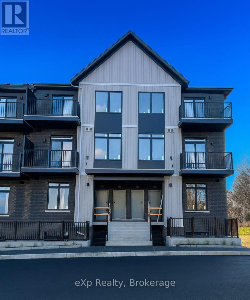 MLS® listing #29129988 for sale located at 118 - 824 WOOLWICH STREET