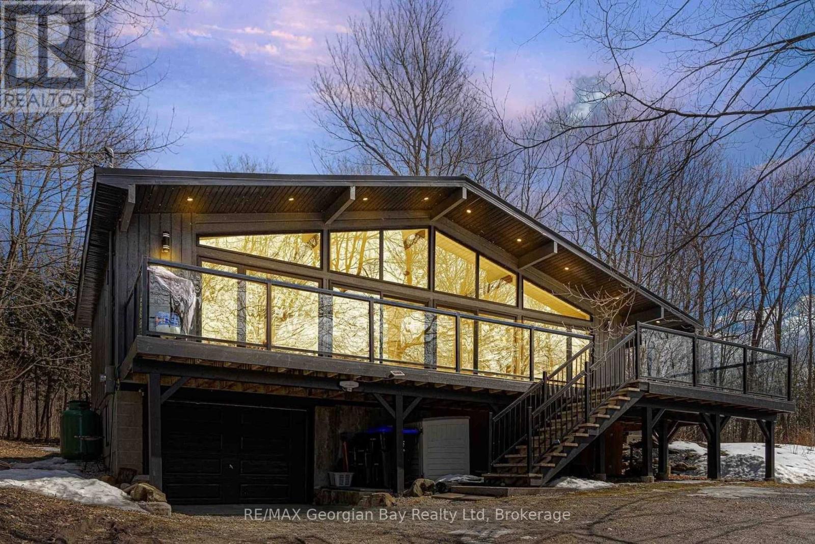 MLS® listing #29130019 for sale located at 1745 TWIN OAKS CRESCENT