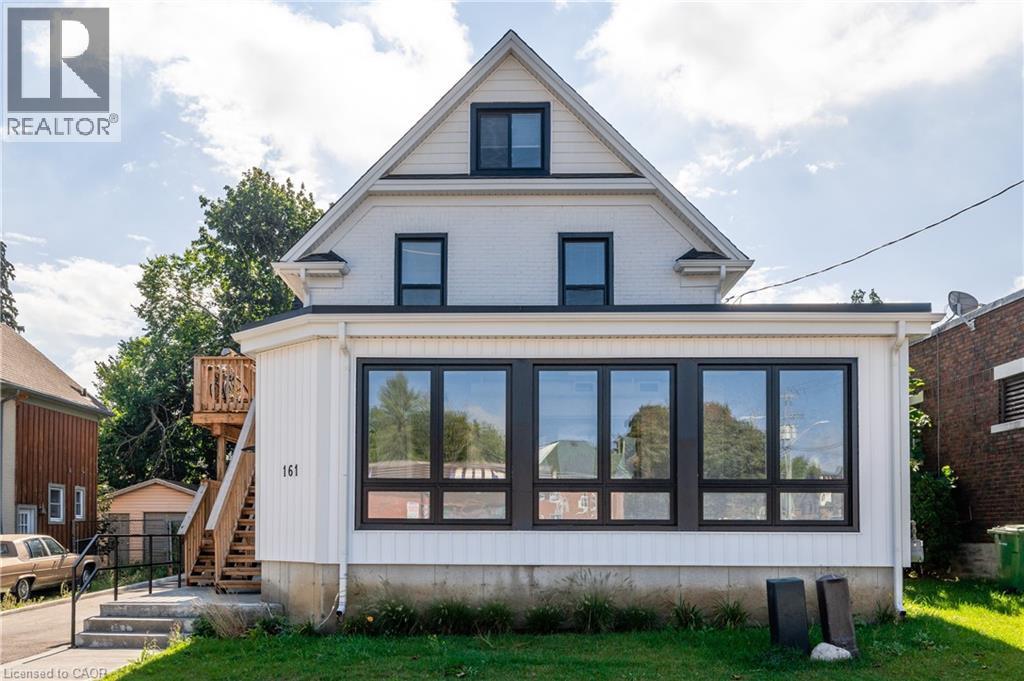 MLS® listing #29130595 for sale located at 161 VICTORIA Street S