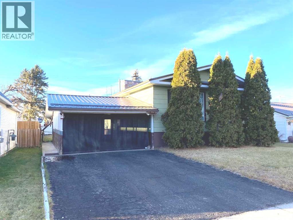 MLS® listing #29130660 for sale located at 124 1 Street