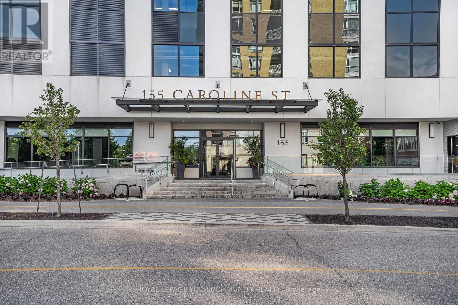 MLS® listing #29130954 for sale located at 802 - 155 CAROLINE STREET