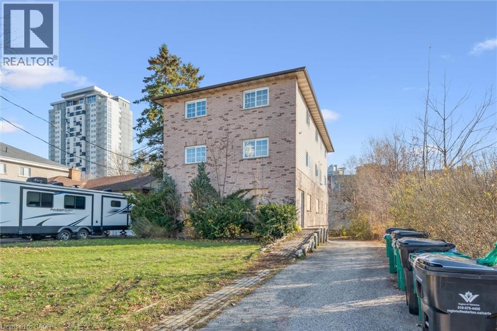 MLS® listing #29132467 for sale located at 25 HIGH Street