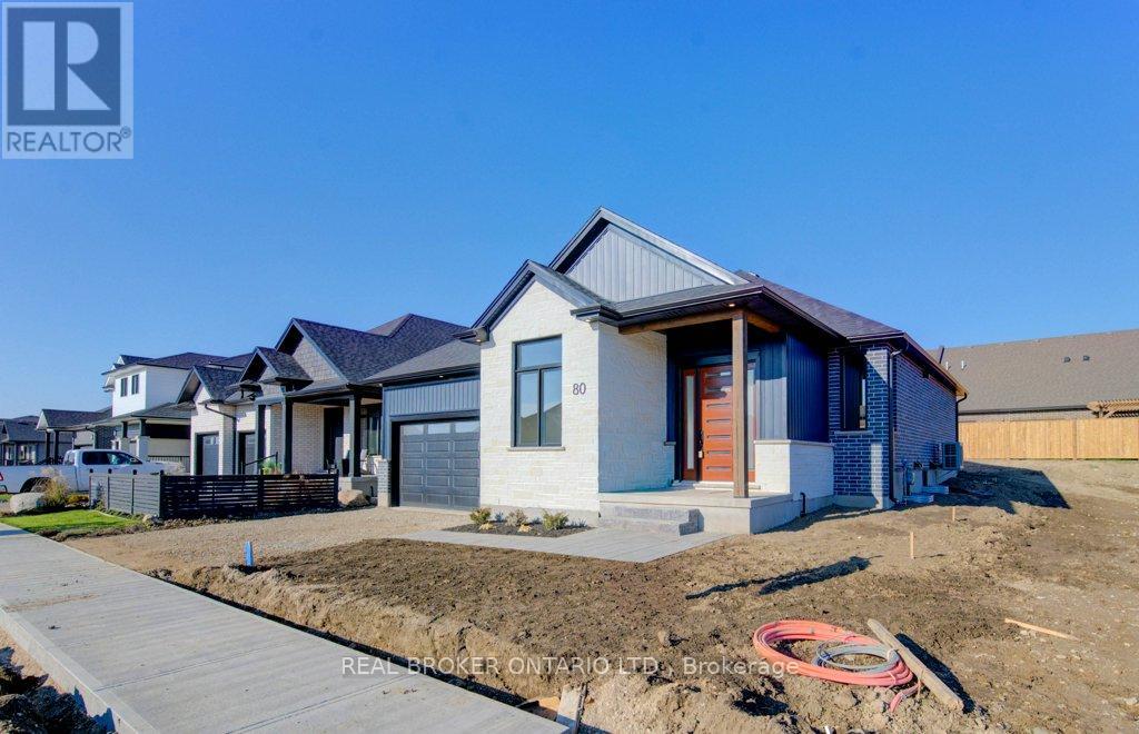 MLS® listing #29133281 for sale located at 80 SOUTH PARKWOOD BOULEVARD