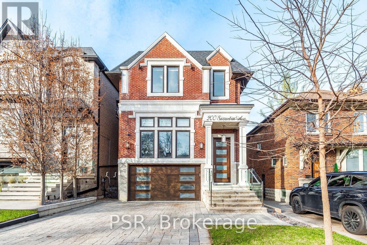 MLS® listing #29136288 for sale located at 200 SNOWDON AVENUE