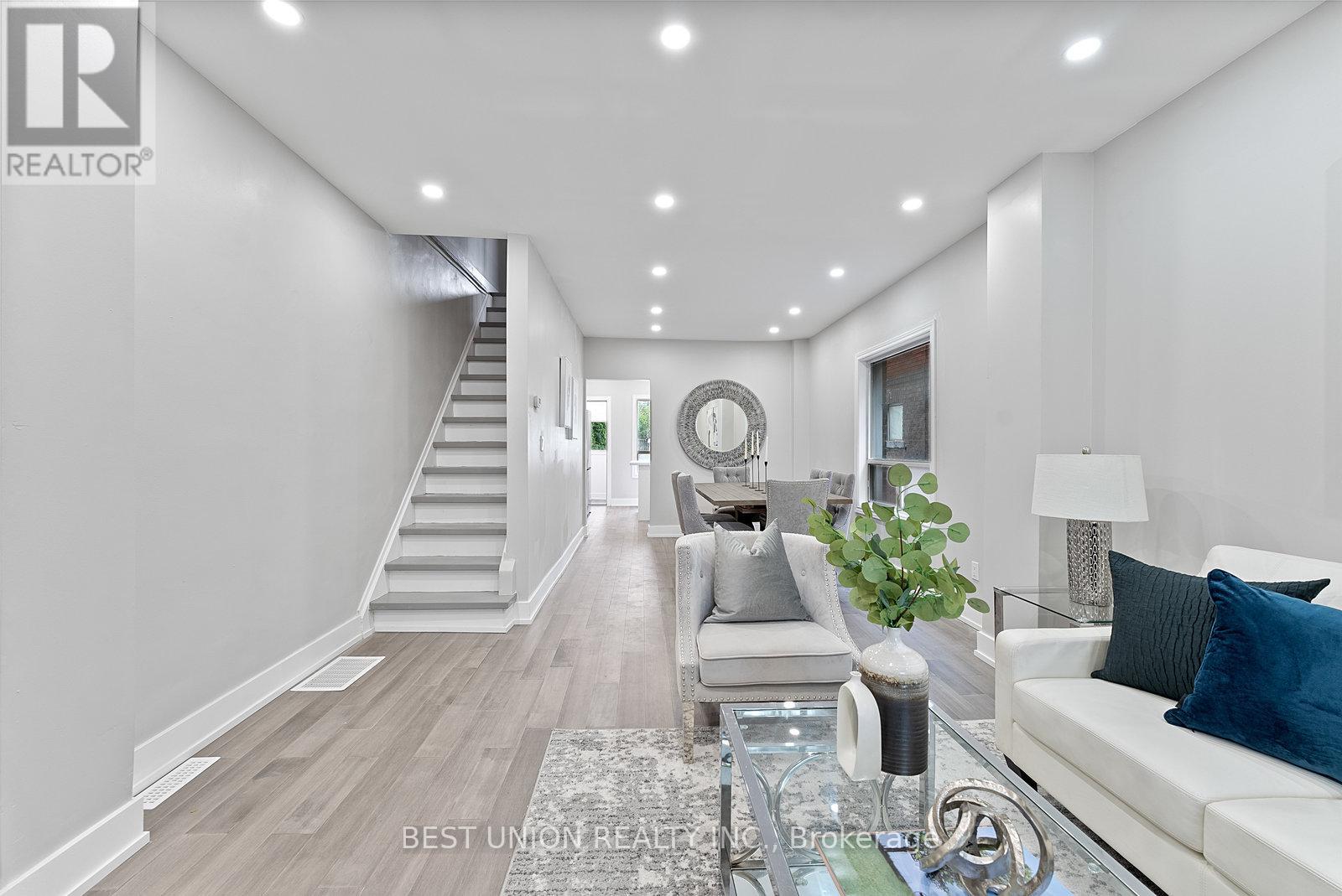 MLS® listing #29136310 for sale located at 898 GREENWOOD AVENUE