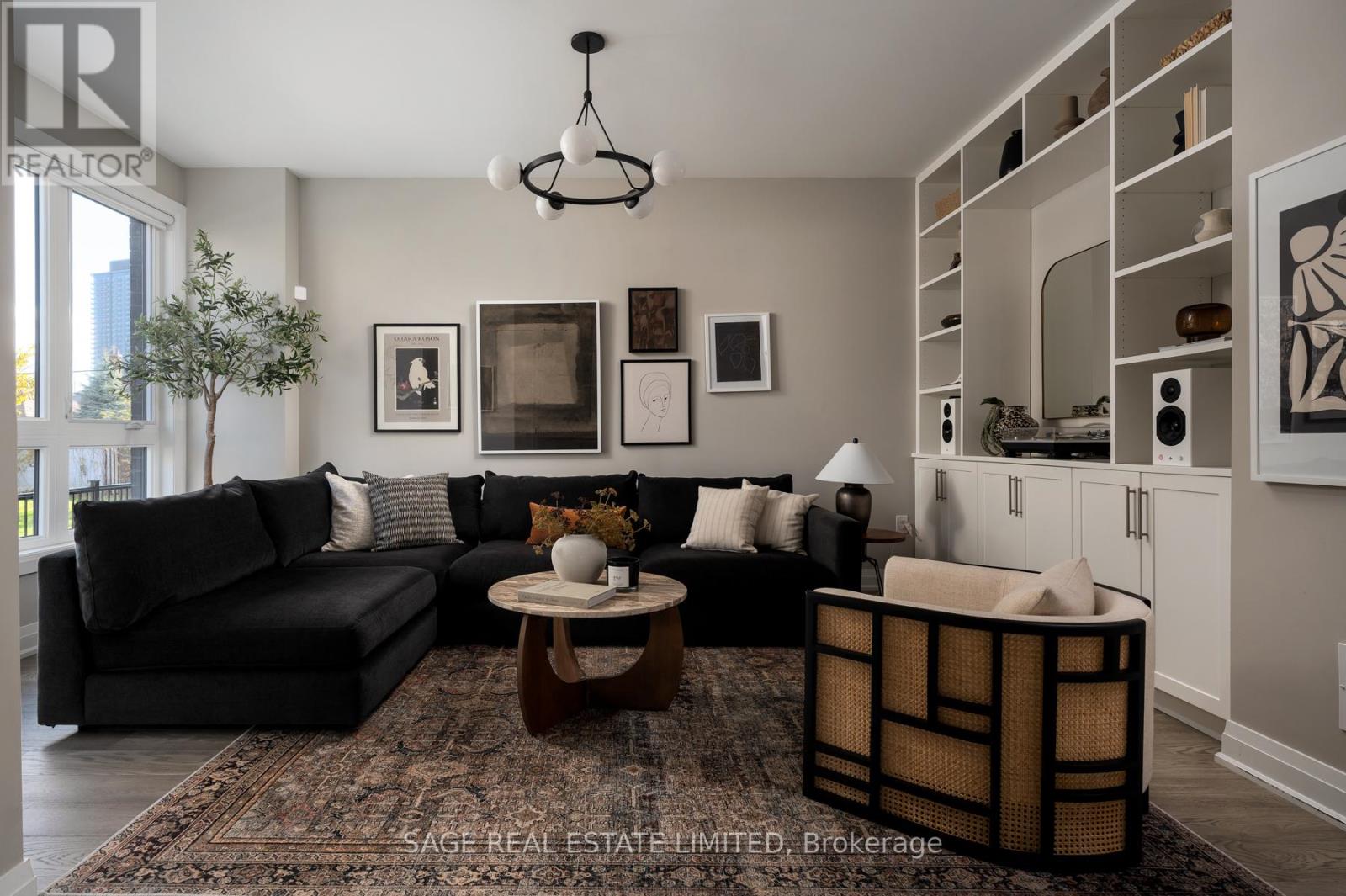 MLS® listing #29136378 for sale located at 101 BEAVER AVENUE