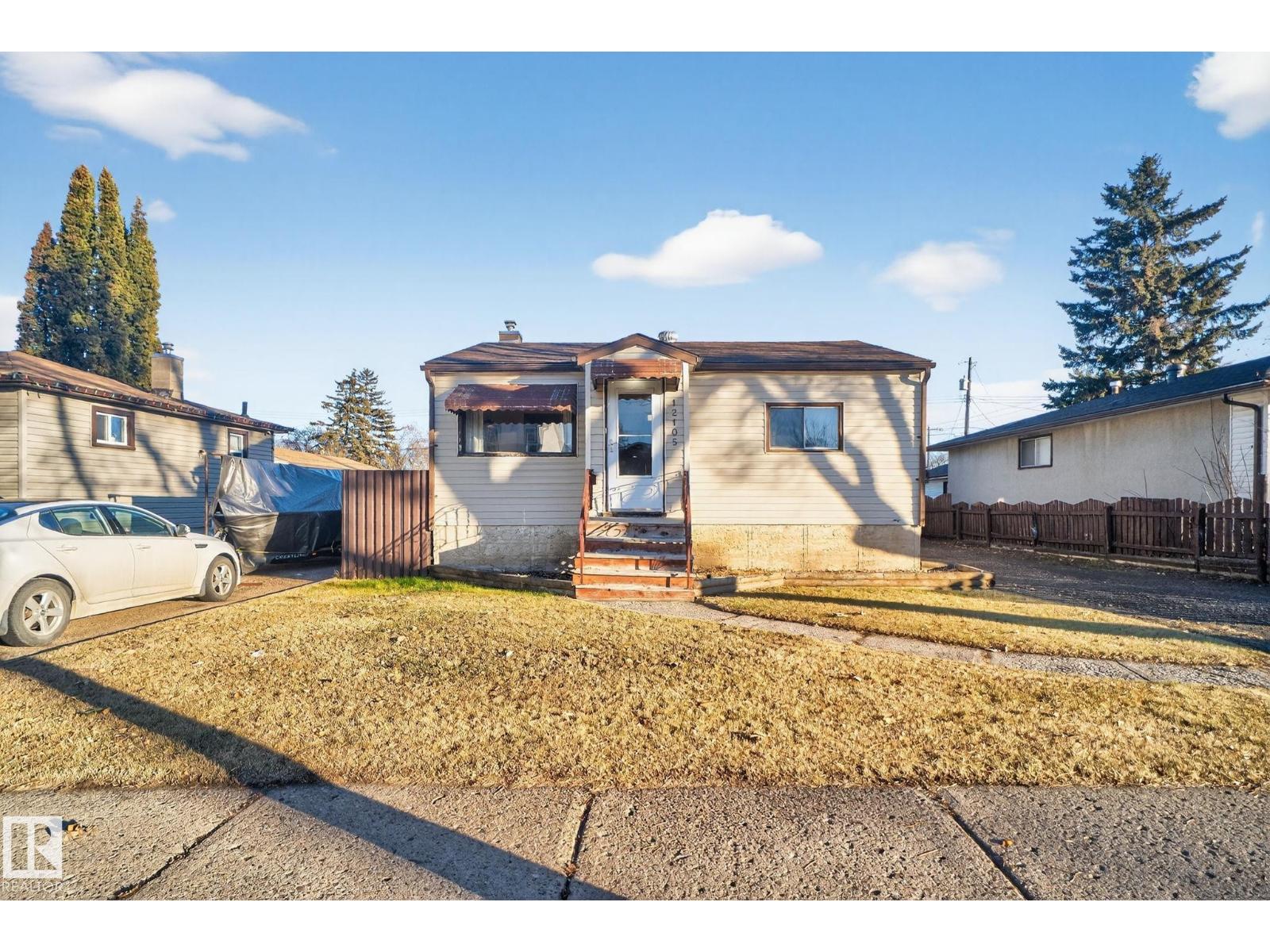 MLS® listing #29136391 for sale located at 12105 43 ST NW
