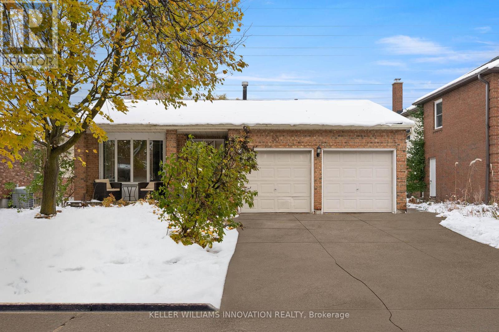 MLS® listing #29136685 for sale located at 50 OLD FOREST CRESCENT