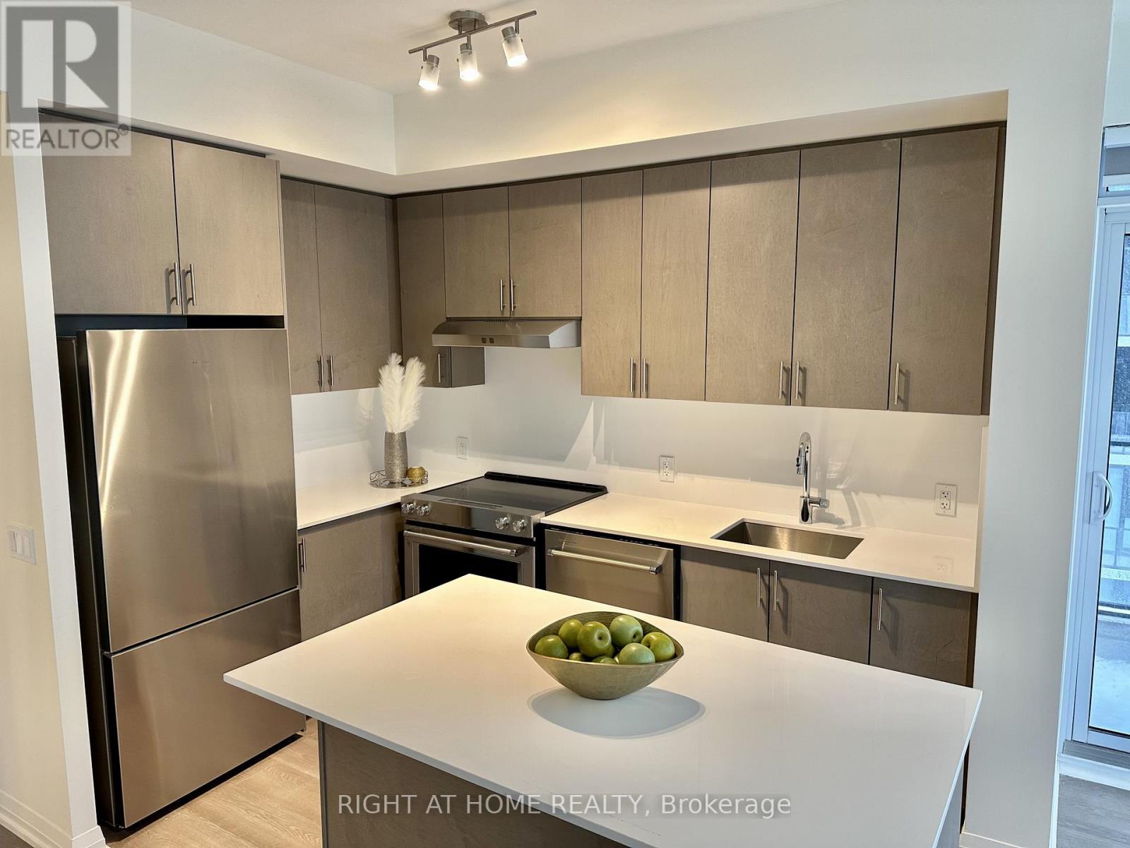 MLS® listing #29137786 for sale located at 1815 - 9000 JANE STREET