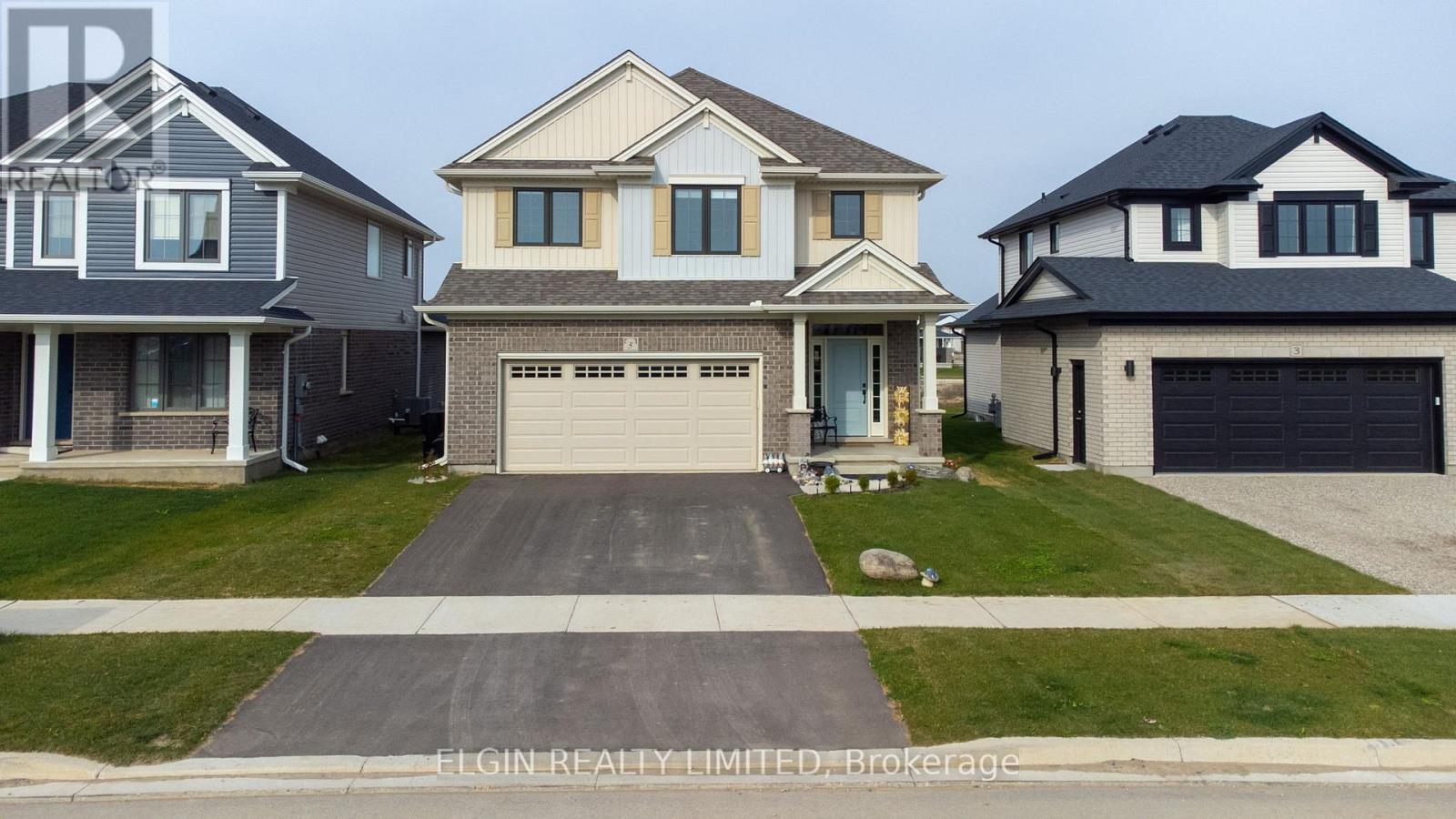 MLS® listing #29138094 for sale located at 5 DUNNING WAY