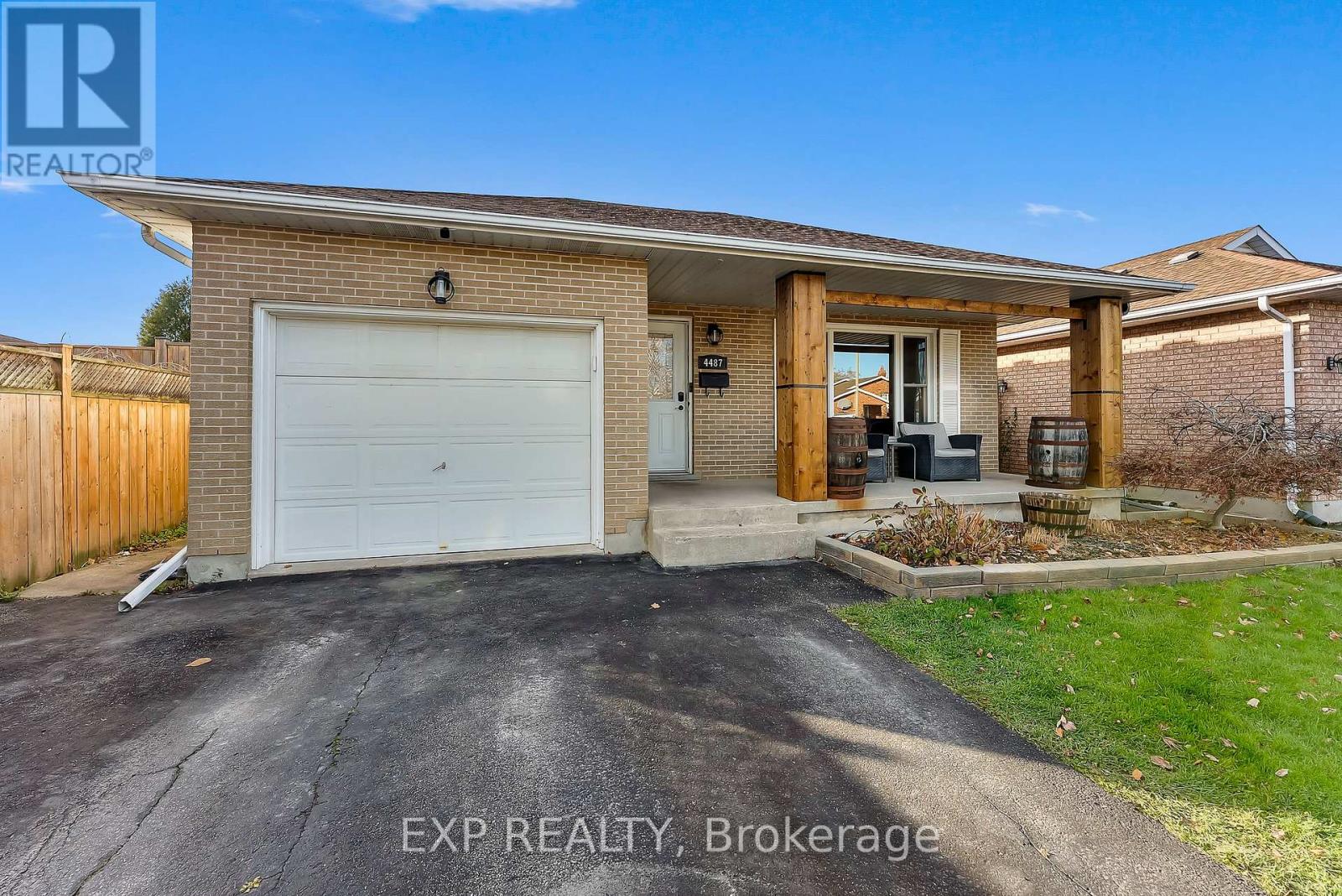 MLS® listing #29138220 for sale located at 4487 LEE AVENUE