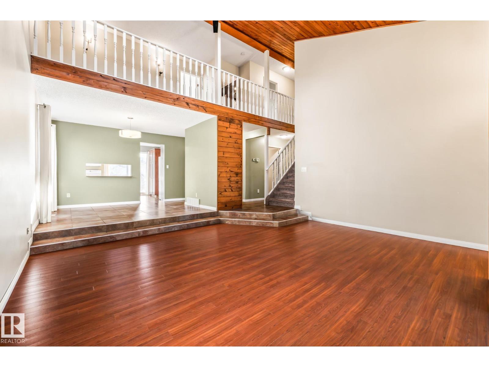 MLS® listing #29139552 for sale located at 11907 164 AV NW