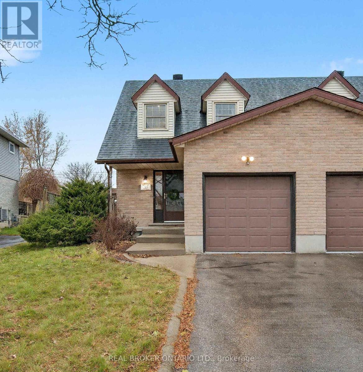 MLS® listing #29139767 for sale located at 38 CATALINA COURT