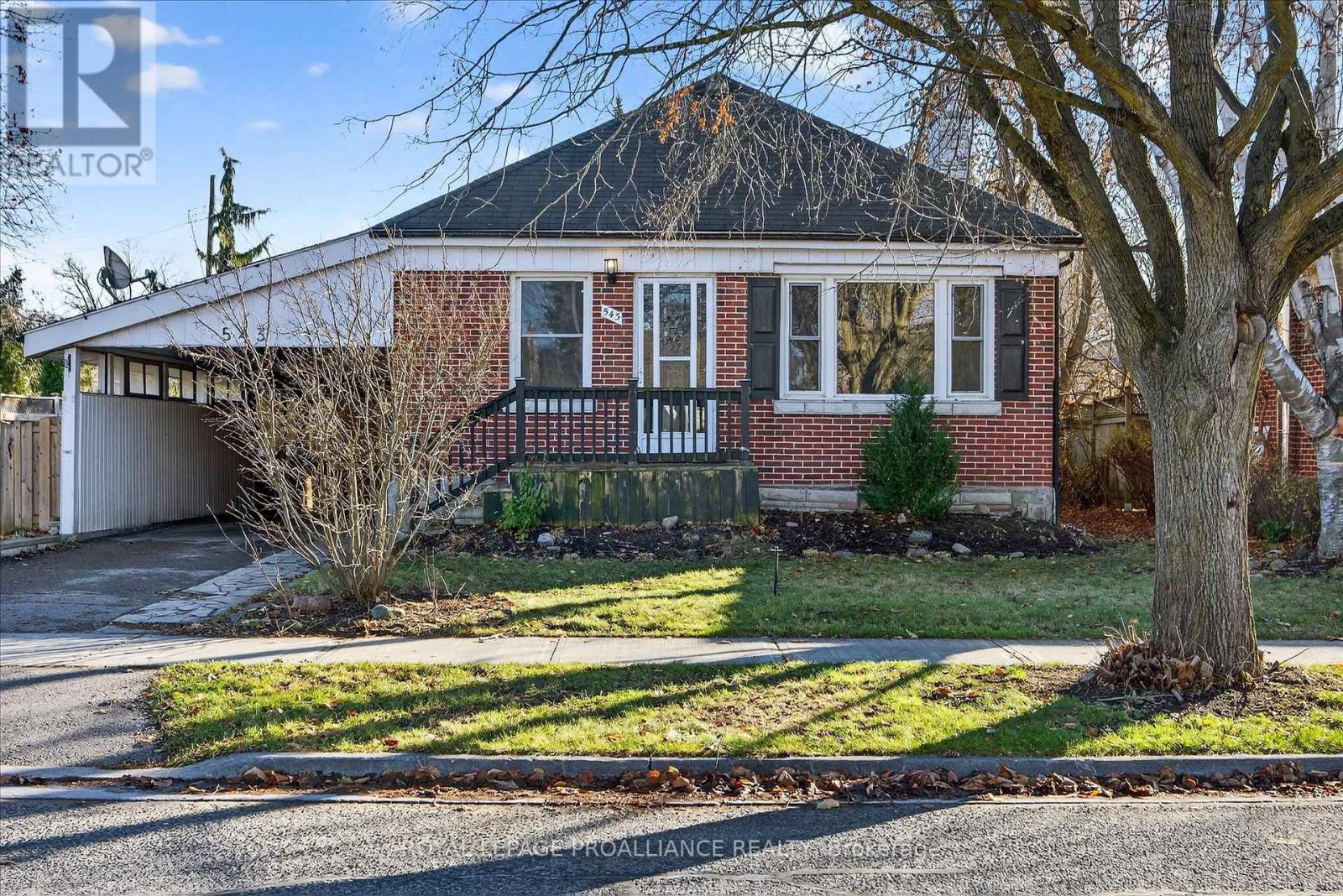 MLS® listing #29142867 for sale located at 543 HOWDEN STREET