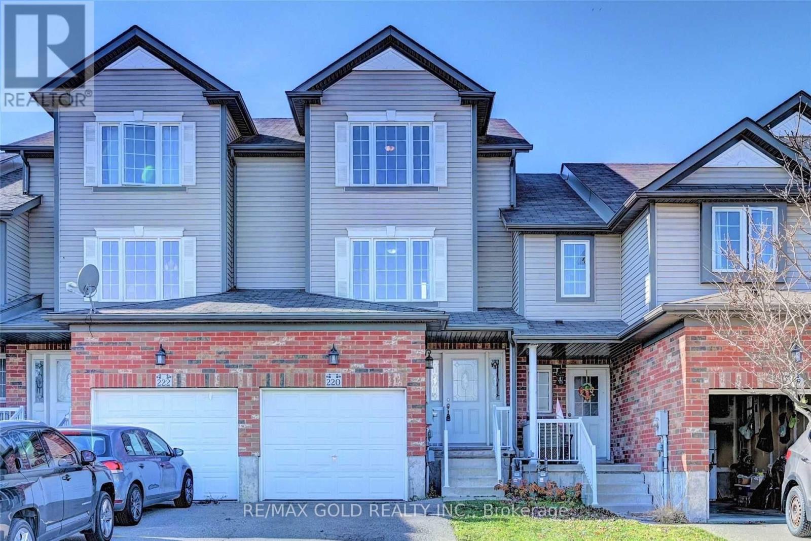MLS® listing #29144244 for sale located at 220 WESTMEADOW DRIVE