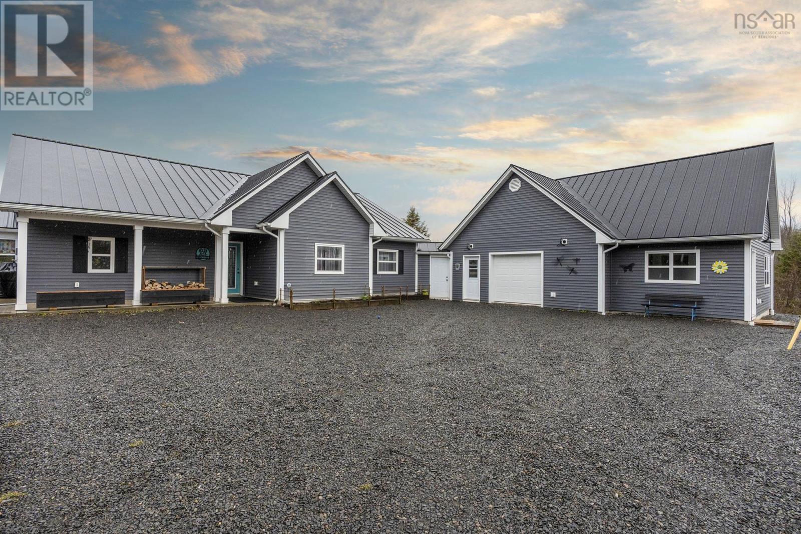 MLS® listing #29144957 for sale located at 1079 Cleveland Road