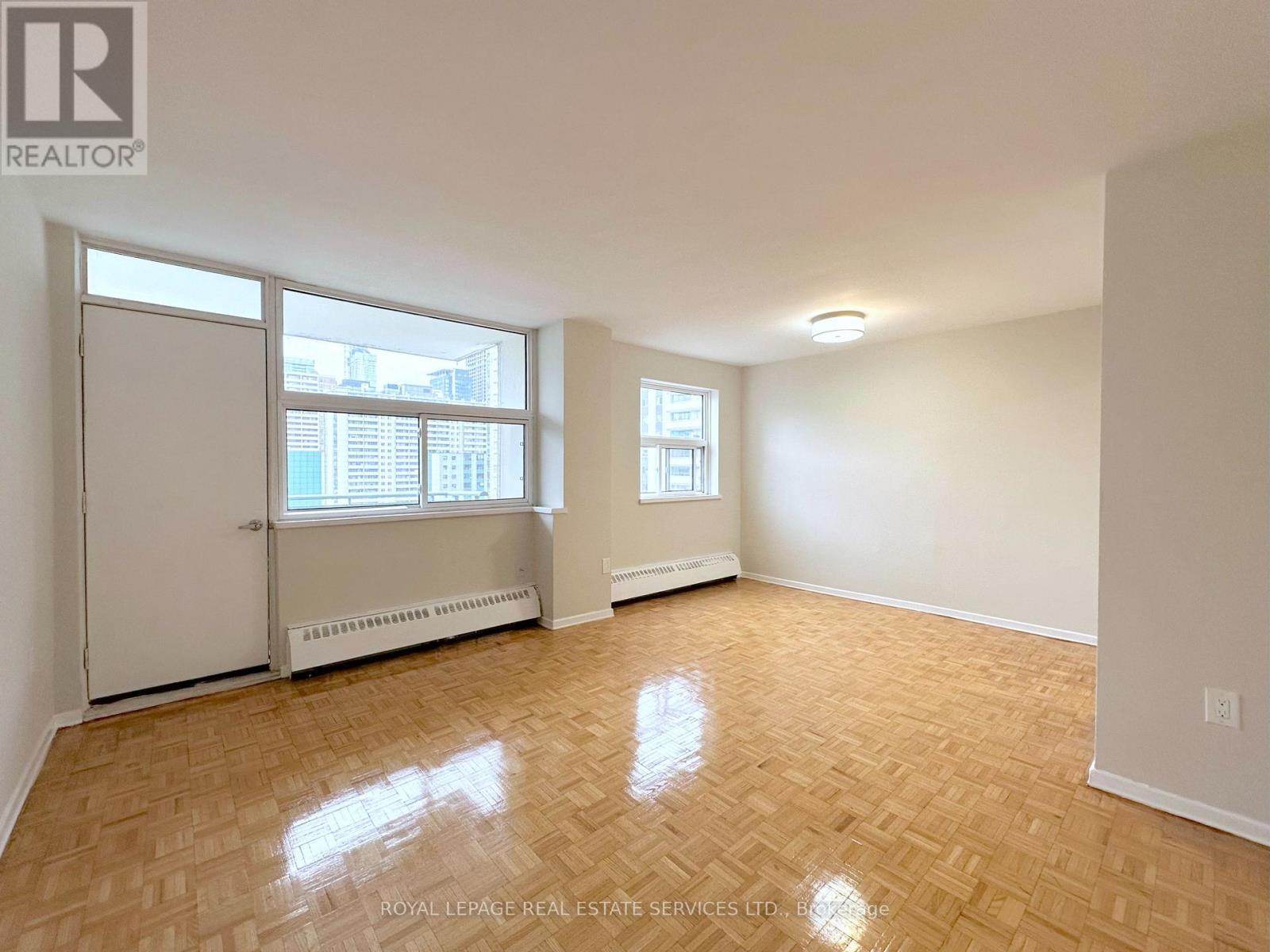 MLS® listing #29145063 for sale located at 1509 - 135 ROSE AVENUE