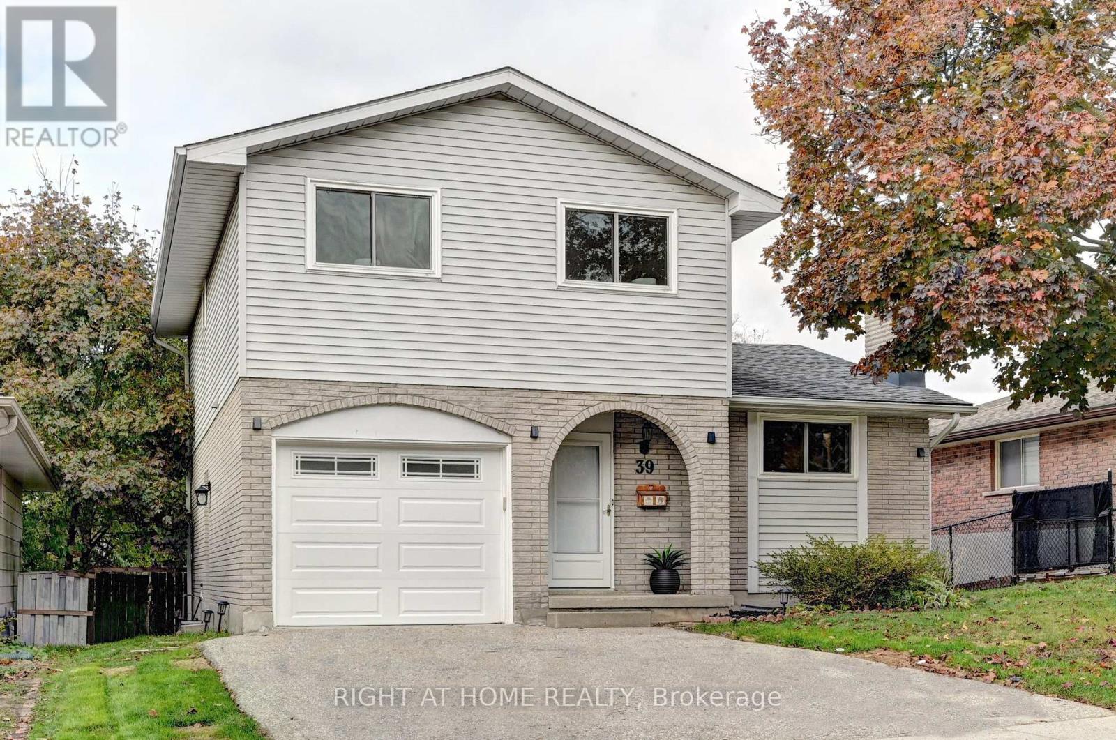 MLS® listing #29145142 for sale located at 39 SOUTHWOOD DRIVE