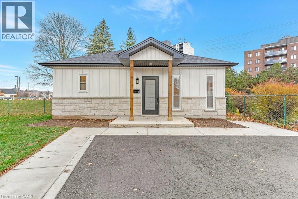 MLS® listing #29145260 for sale located at 67 KIMBERLY Crescent Unit# C