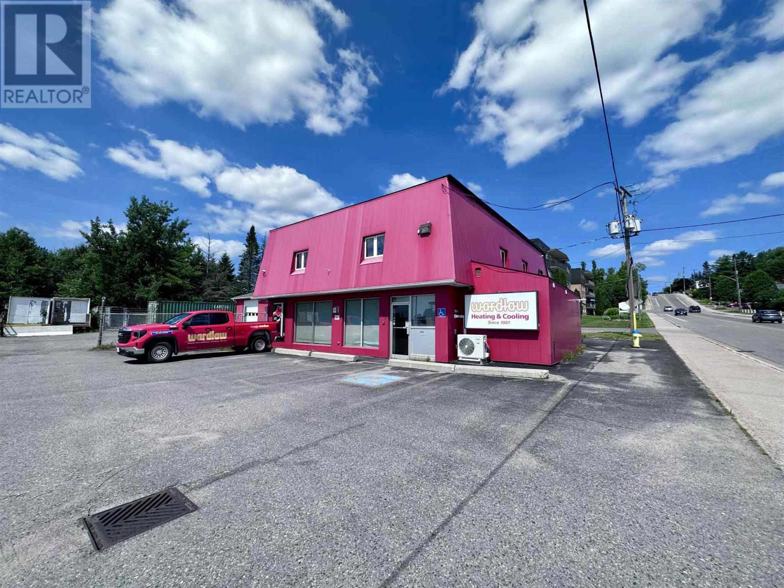 MLS® listing #29145272 for sale located at 347 Lake ST