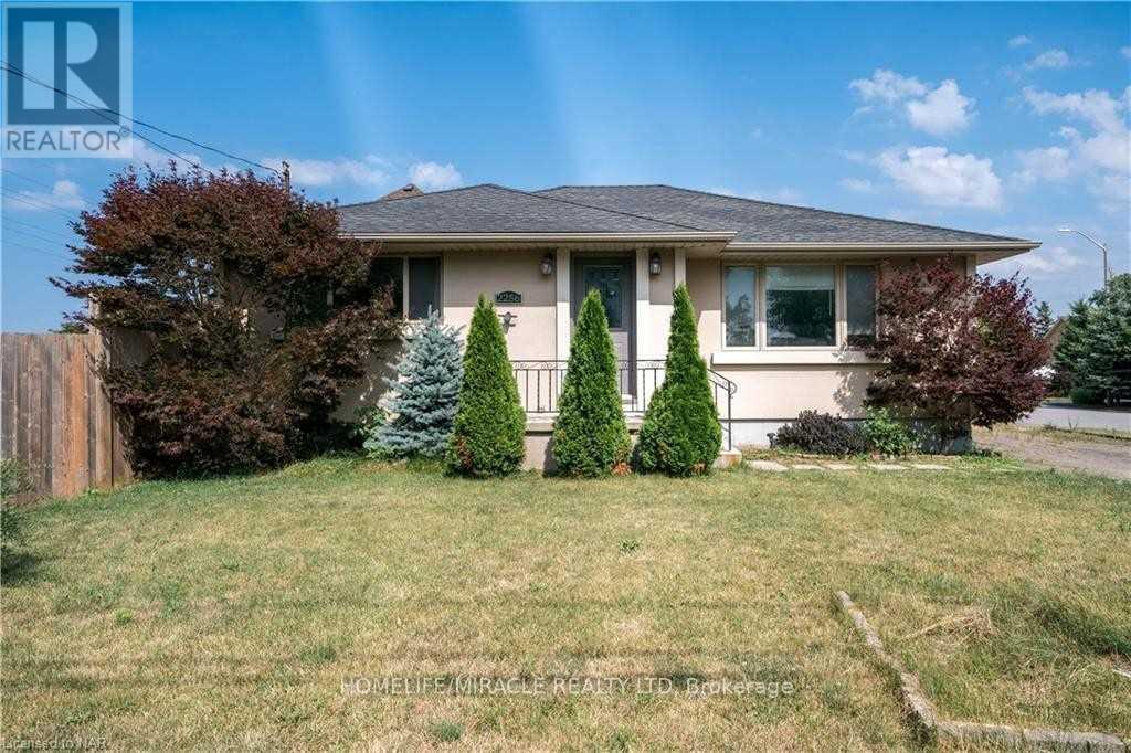 MLS® listing #29147376 for sale located at #MAIN - 2256 STANLEY AVENUE