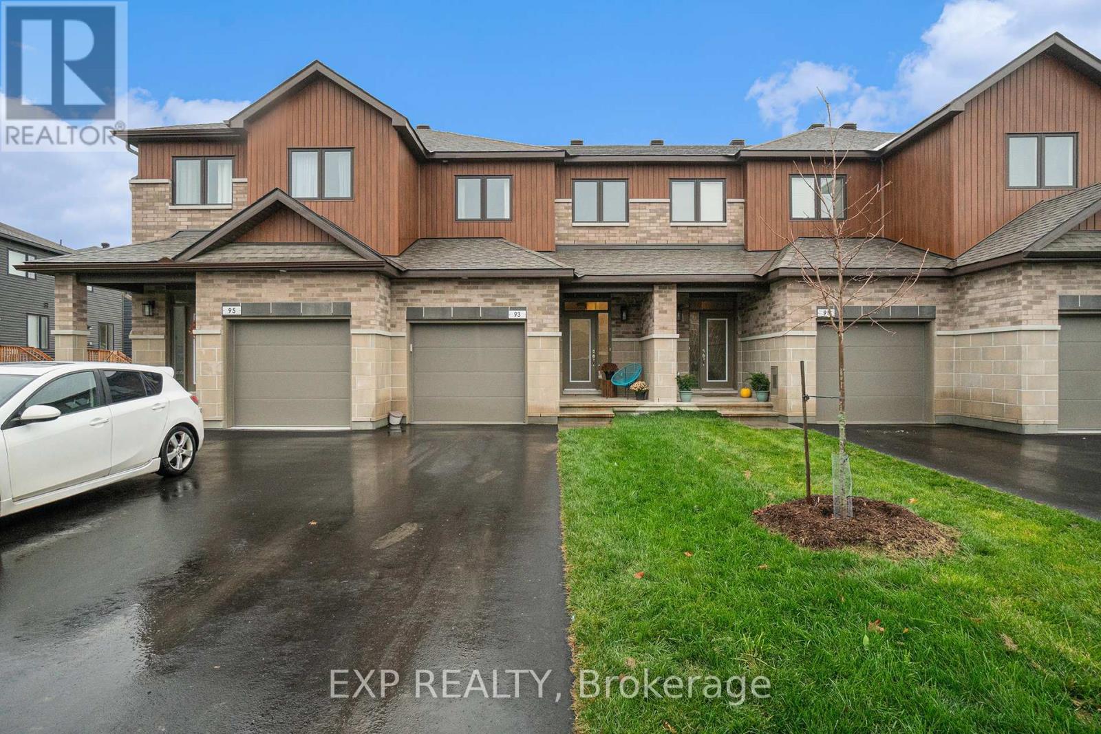 MLS® listing #29147747 for sale located at 93 RICHELIEU STREET