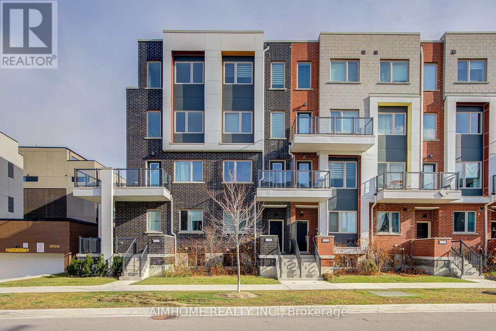 MLS® listing #29148351 for sale located at 135 FREDERICK TISDALE DRIVE