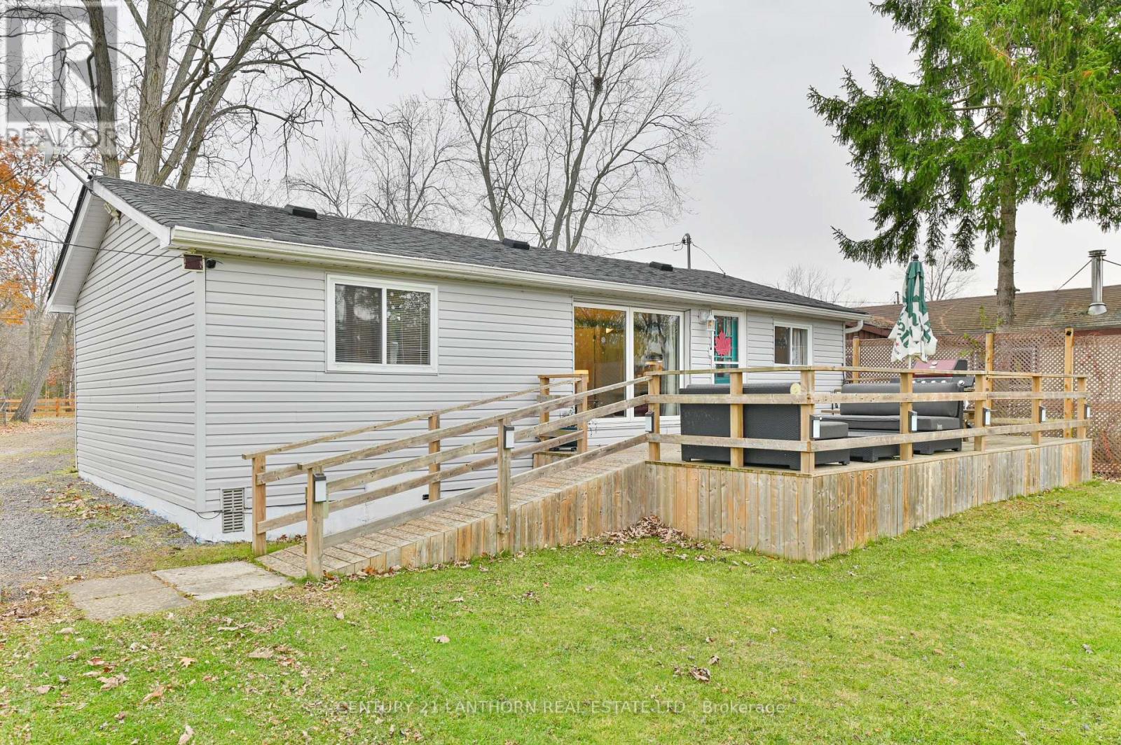 MLS® listing #29148551 for sale located at 249 RIVER ROAD E