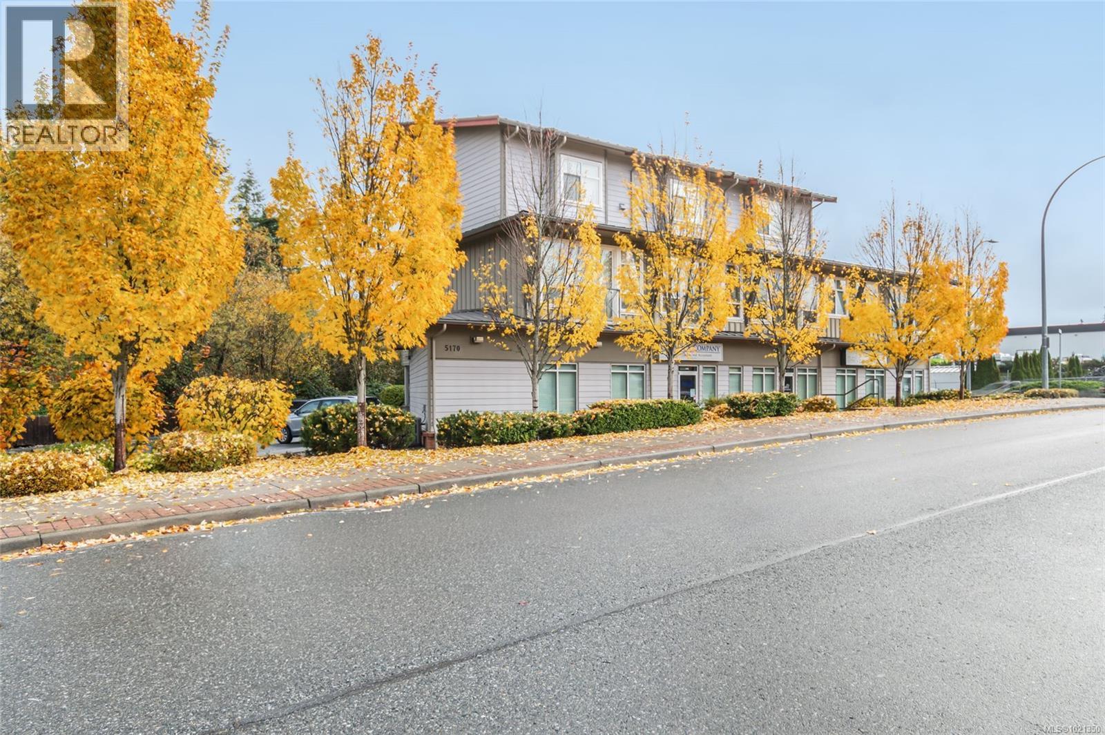 MLS® listing #29148555 for sale located at 204 5170 Dunster Rd